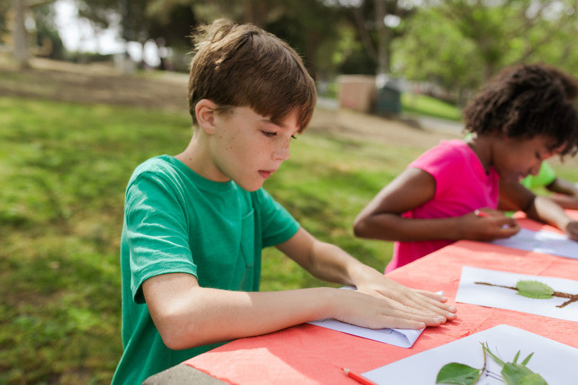 Crafting Under the Sun: DIY Projects and Creative Crafts to Keep Kids Engaged this Summer